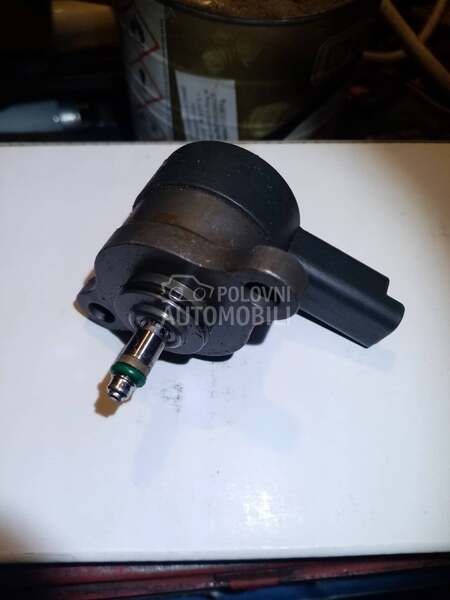 regulator pritiska goriva za Citroen Berlingo, C5, Xantia ... od 1999. do 2007. god.