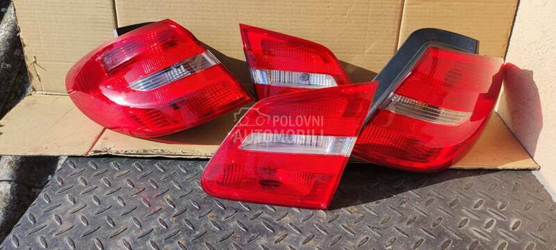 orginalne stop lampe za Mercedes Benz B Klasa