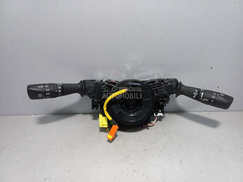 SPULA VOLANA za Toyota Auris