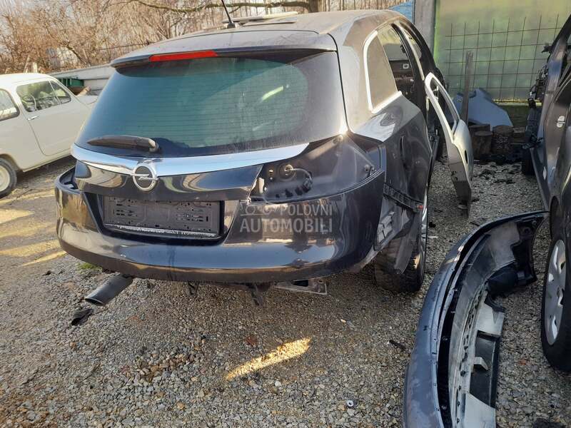 Gepek vrata za Opel Insignia od 2008. do 2012. god.