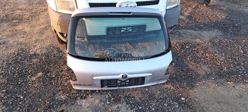 gepek vrata vise boja za Peugeot 206