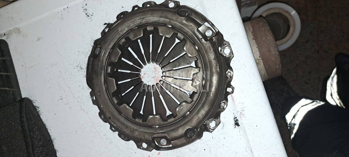 kvacilo 1.6 16v Valeo za Peugeot 206