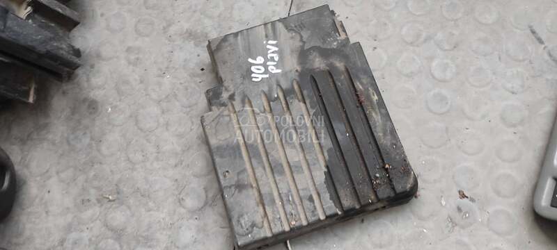 Poklopac osigurača za Peugeot 406