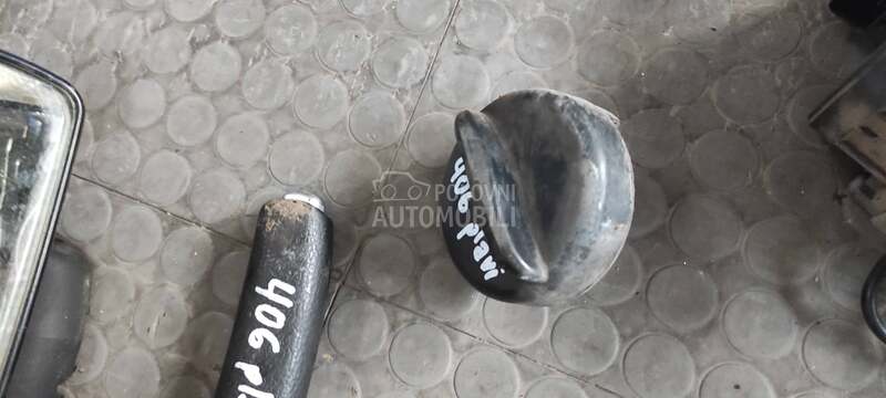 Poklopac rezervoara za Peugeot 406