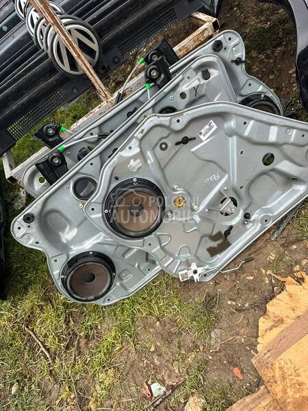 podizaci stakala za Volkswagen Polo od 2002. do 2009. god.