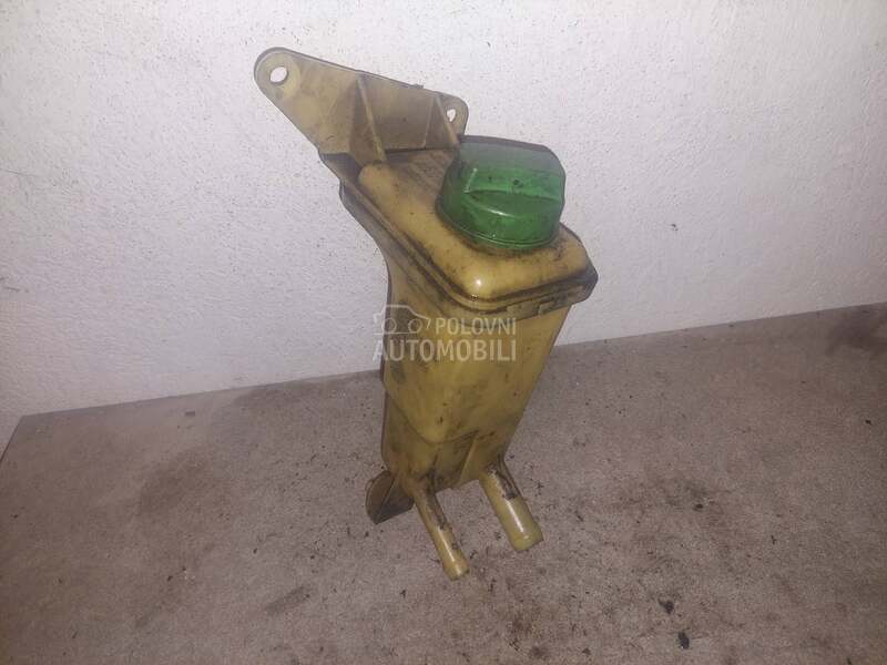 posuda za ulje servo za Volkswagen Passat B5