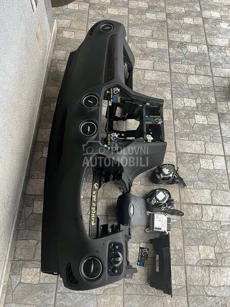 Tabla sa airbagovima za Ford Mondeo od 2007. do 2013. god.