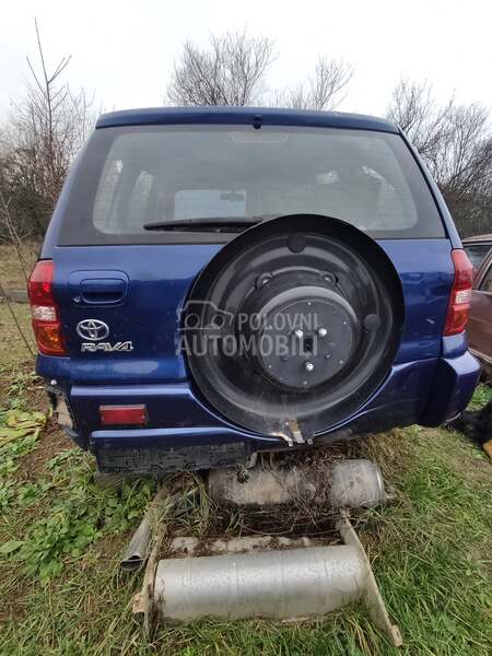 Kraj zadnjeg branika za Toyota RAV 4 od 2000. do 2005. god.