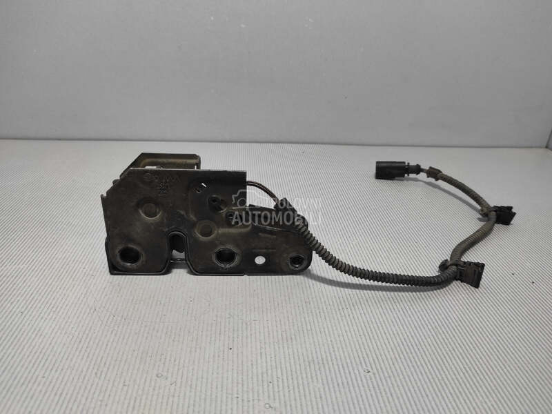 BRAVA HAUBE za Volkswagen Passat B6 - 1J0973802