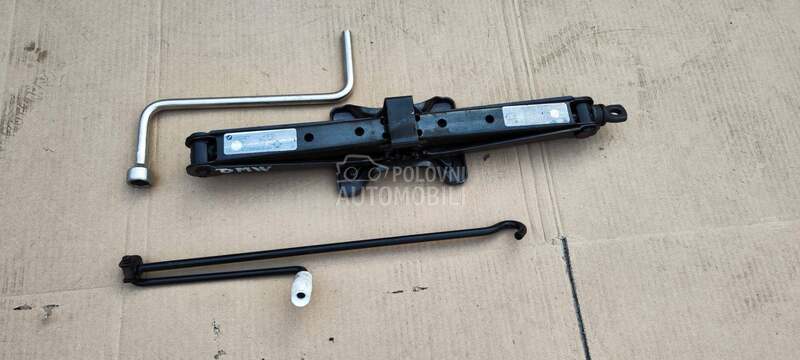 Dizalica kljuc za BMW 125, 750, 2002 ...