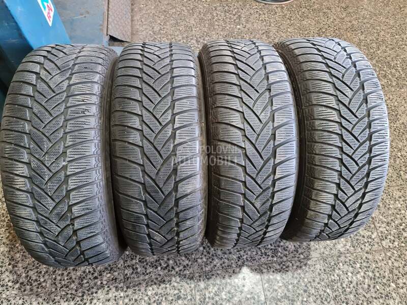 Dunlop 215/60 R16 Sve sezone