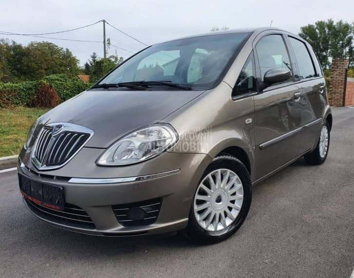 Stakla i Podizači za Lancia Musa od 2006. do 2013. god.