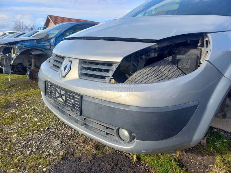 Branik za Renault Scenic od 2003. do 2005. god.