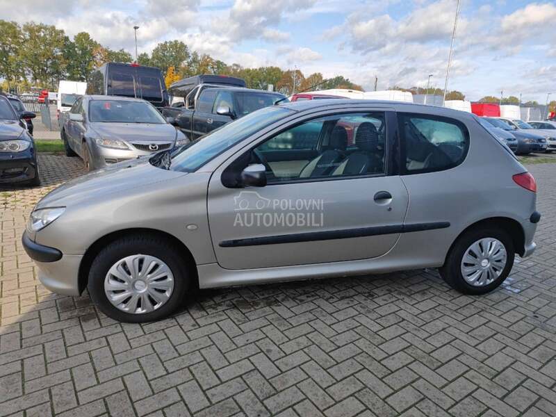 BRANIK ZA 206 za Peugeot 206 od 1998. do 2010. god.