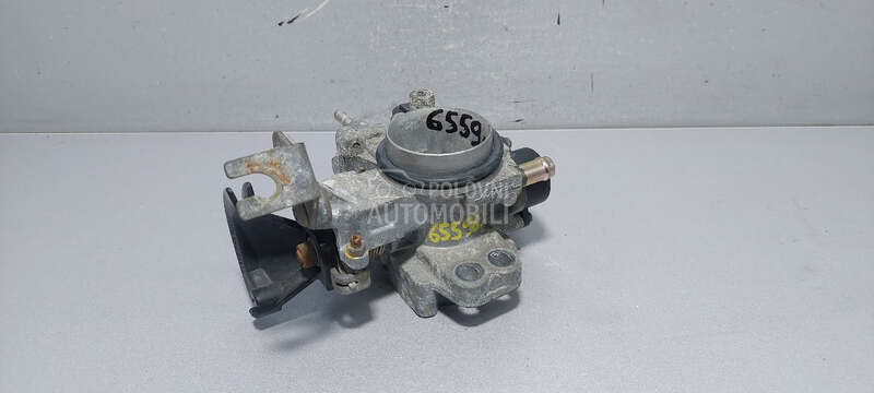 DOZER KLAPNA za Toyota Yaris