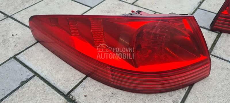 Zadnja lampa restajling za Peugeot 607 od 2006. do 2011. god.