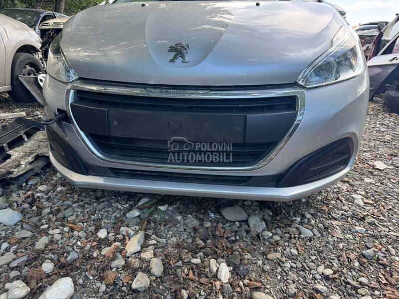 Prednji branik za Peugeot 208