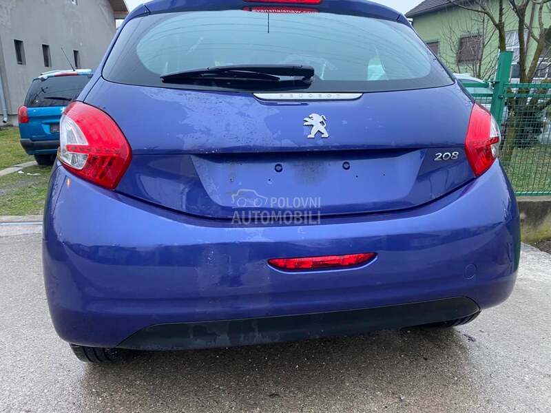 Zadnja maglenka za Peugeot 208