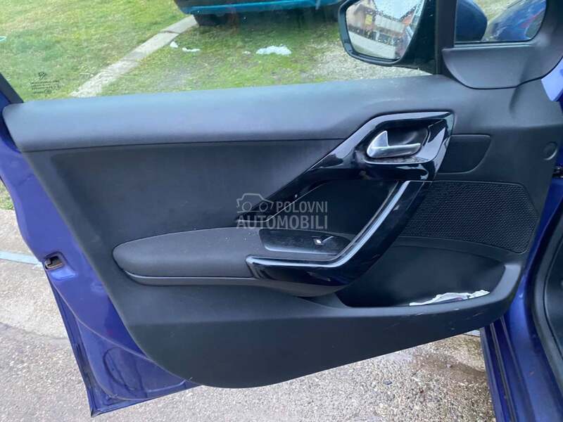 Unutrašnja brava, kvaka za Peugeot 208