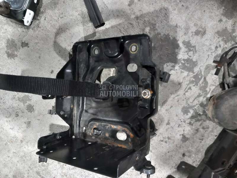 nosac akumulatora za Fiat Panda
