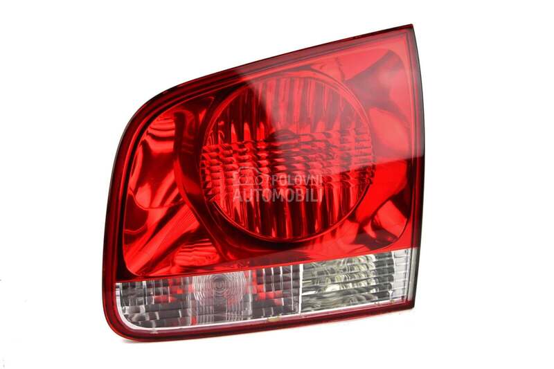 Stop Lampa Unutrasnja za Volkswagen Touareg od 2003. do 2007. god.