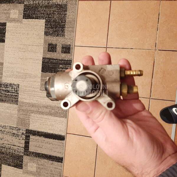 pumpa v.pritiska tri srafa za Volkswagen Golf 5, Golf 6, Golf Plus ...