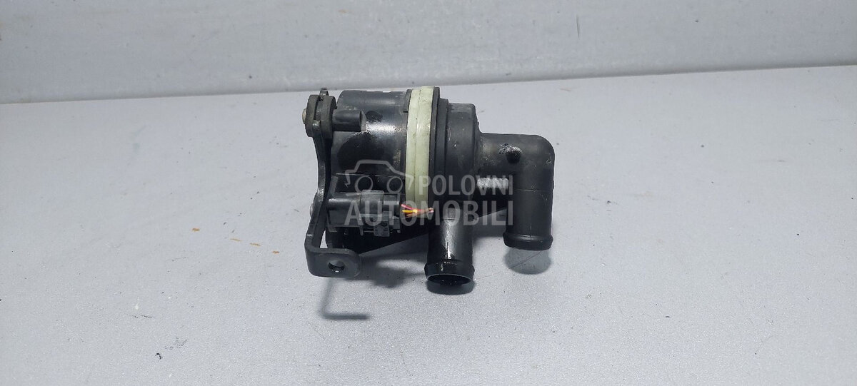 POMOCNA PUMPA VODE za Audi A4 - 5N0965561A
