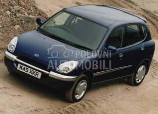 Daihatsu Sirion 2001. god. -  kompletan auto u delovima