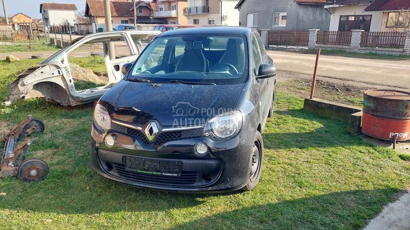 Renault Twingo 2015. god. -  kompletan auto u delovima