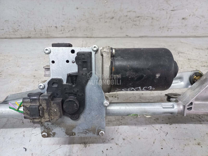MOTORIC PREDNJEG BRISACA za Citroen C4