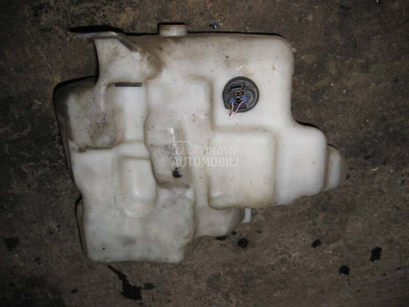 Posuda brisaca veća i manja za Volkswagen Golf 4 od 1997. do 2004. god.