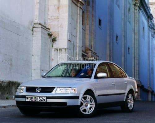Volkswagen Passat B5 2000. god. -  kompletan auto u delovima