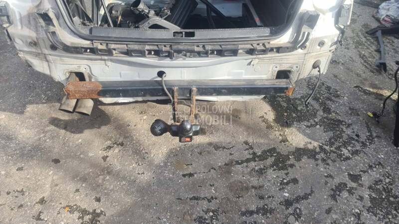 Kuka za vuču za Volkswagen Passat B6