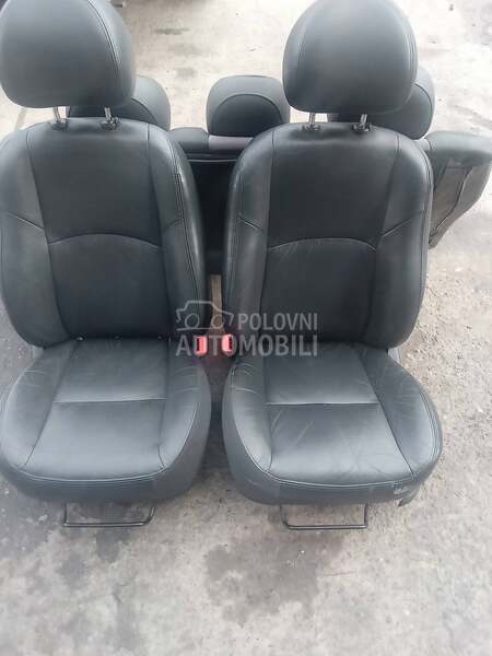 Sedista komplet kozna za Chrysler Neon od 2001. do 2005. god.