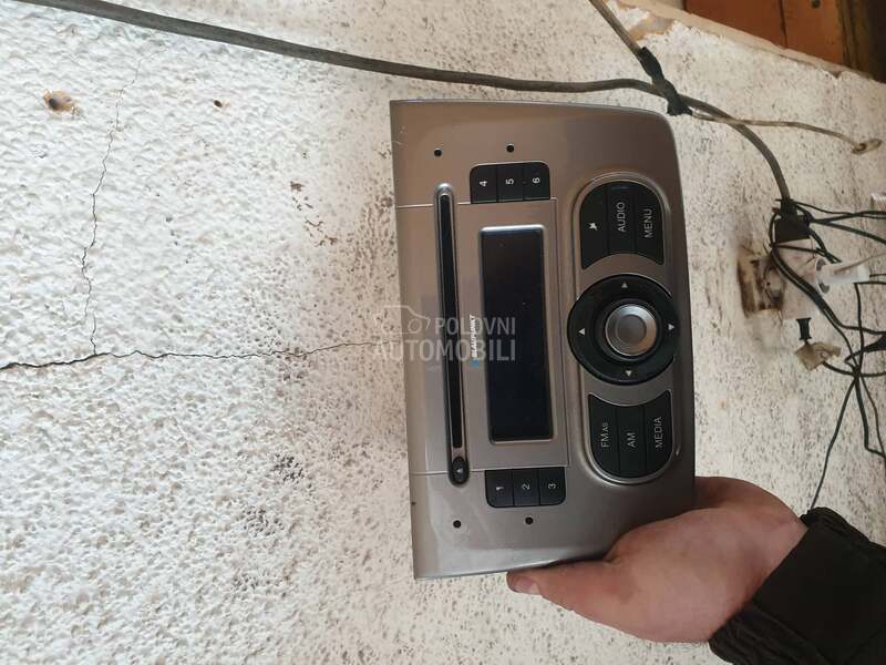 Radio cd fabricki za Alfa Romeo MiTo