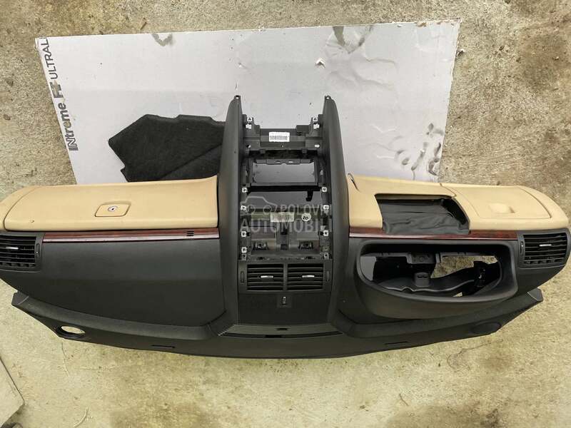 Instrument tabla za Peugeot 407