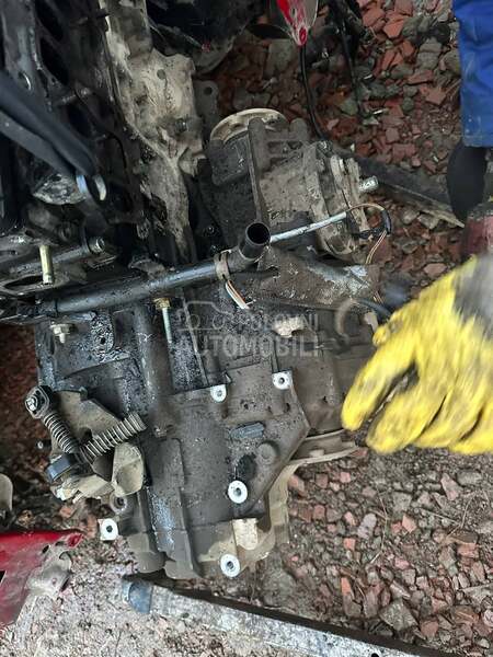 Menjač 4x4 reduktorom za Volkswagen Bora, Golf 4 od 2001. do 2005. god.