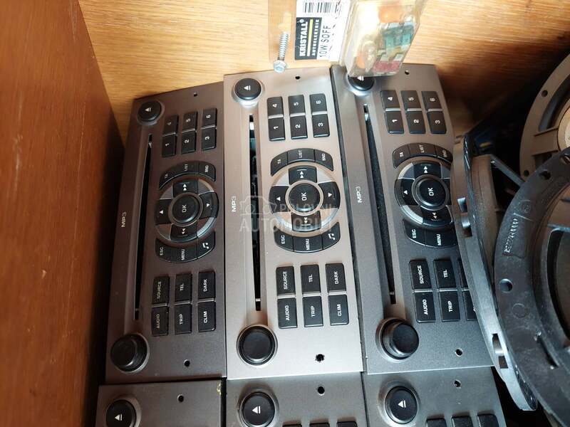 radio cd za Citroen C5
