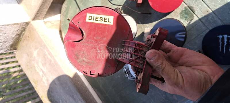 poklopci rezervoara c3 za Citroen C3