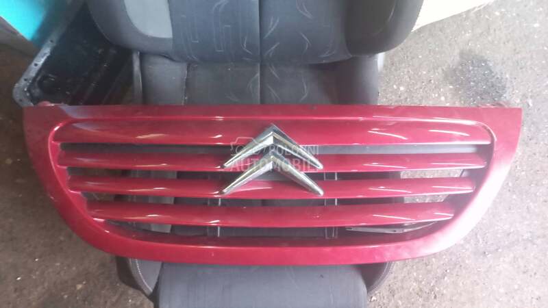 maska za Citroen C3 od 2002. do 2005. god.
