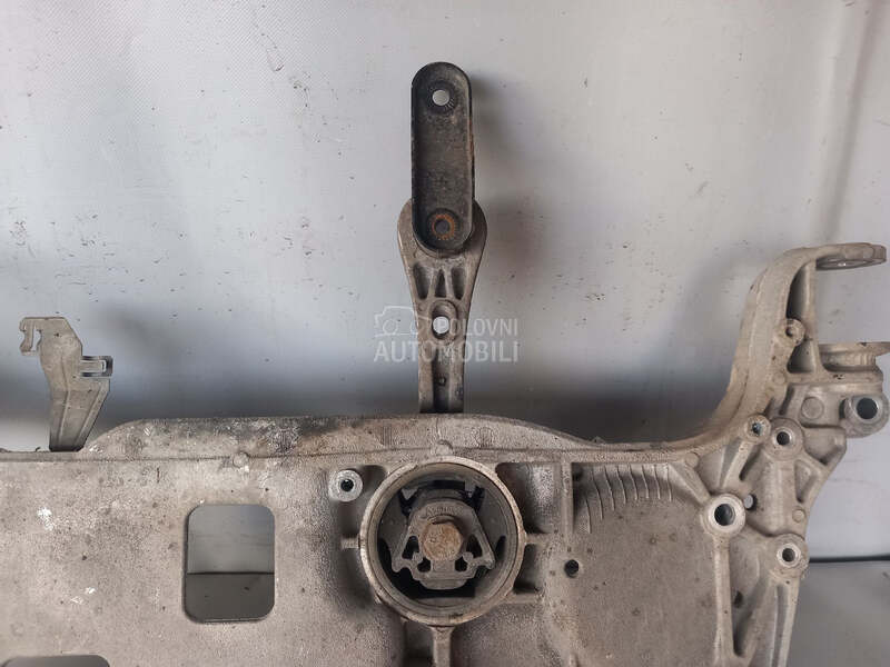 NOSAC MOTORA za Volkswagen Passat B6