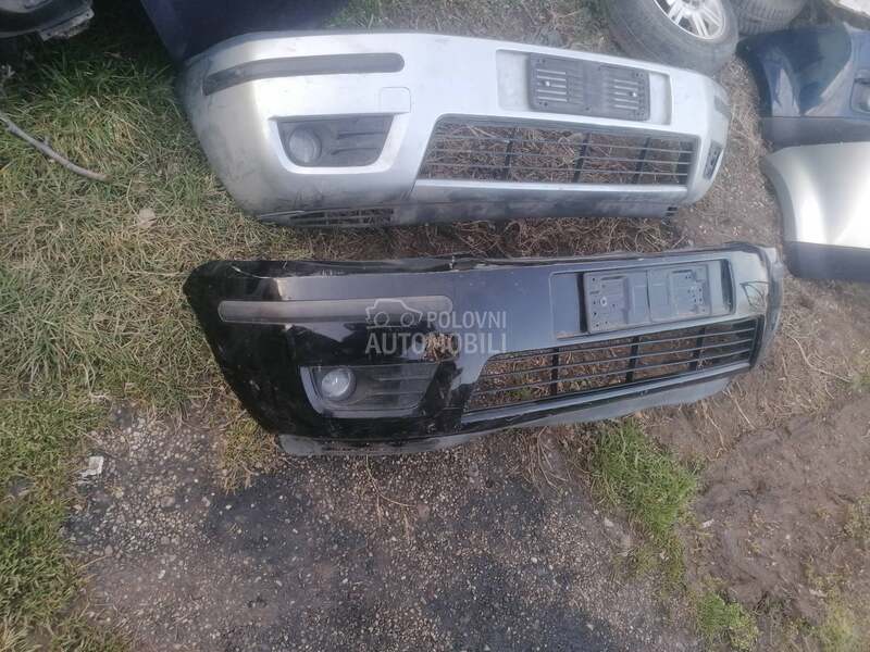 branik za Ford Fusion od 2002. do 2005. god.