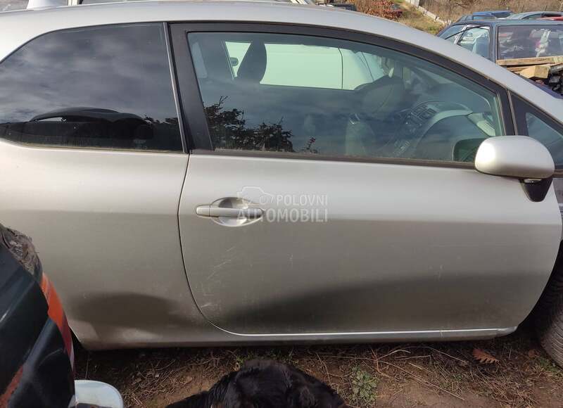 Kvaka brava vrata za Toyota Auris od 2007. do 2010. god.