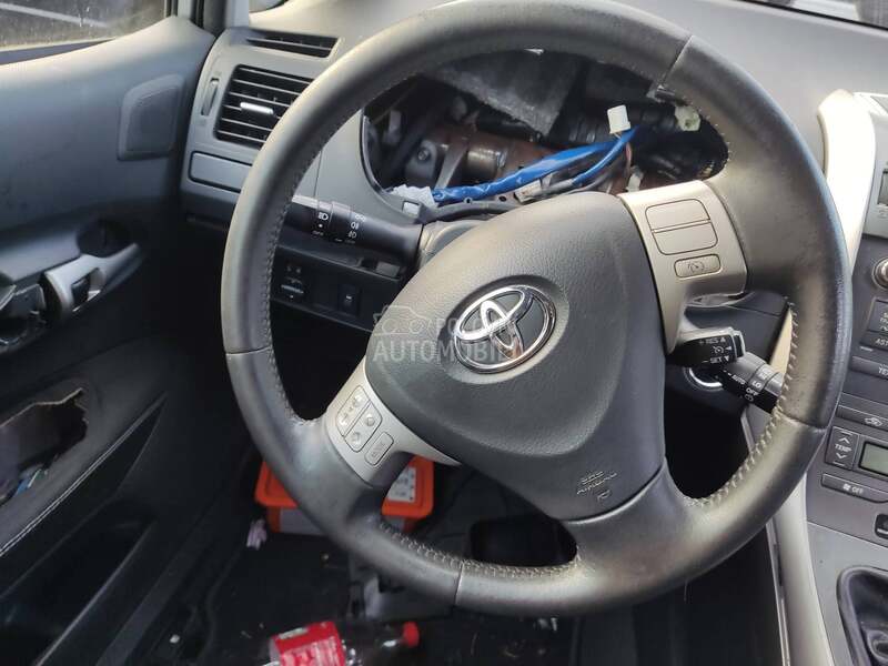 Volan za Toyota Auris od 2007. do 2010. god.