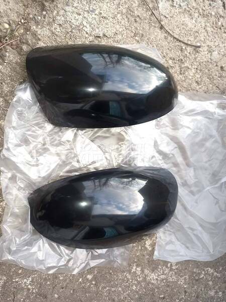 poklopac retrovizora za Ford Focus od 2000. do 2004. god.