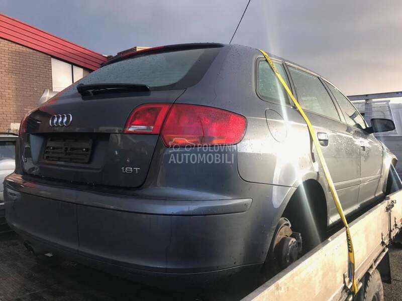 POLUSTRANICA za Audi A3
