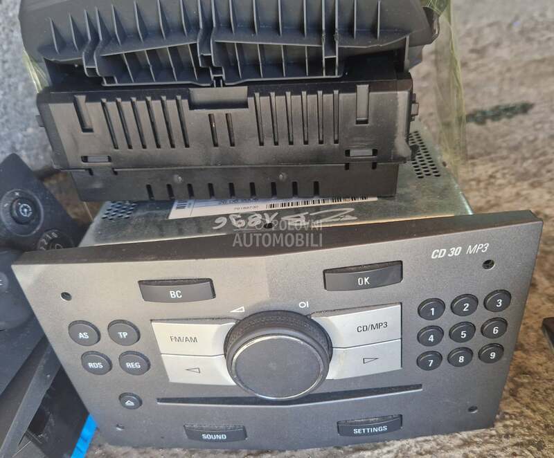 Radio CD za Opel Zafira
