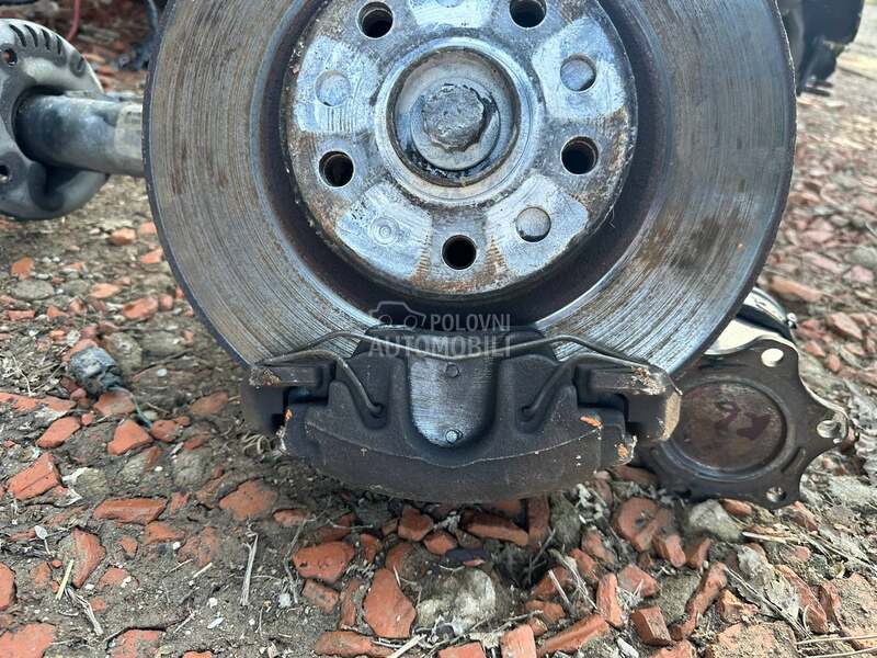 Kočiona klešta prednja i zadnj za Volkswagen Bora, Caddy, Buba ... od 1998. do 2015. god.