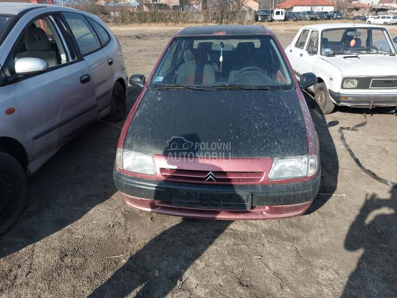 zadnji branik za Citroen Saxo od 1999. do 2003. god.