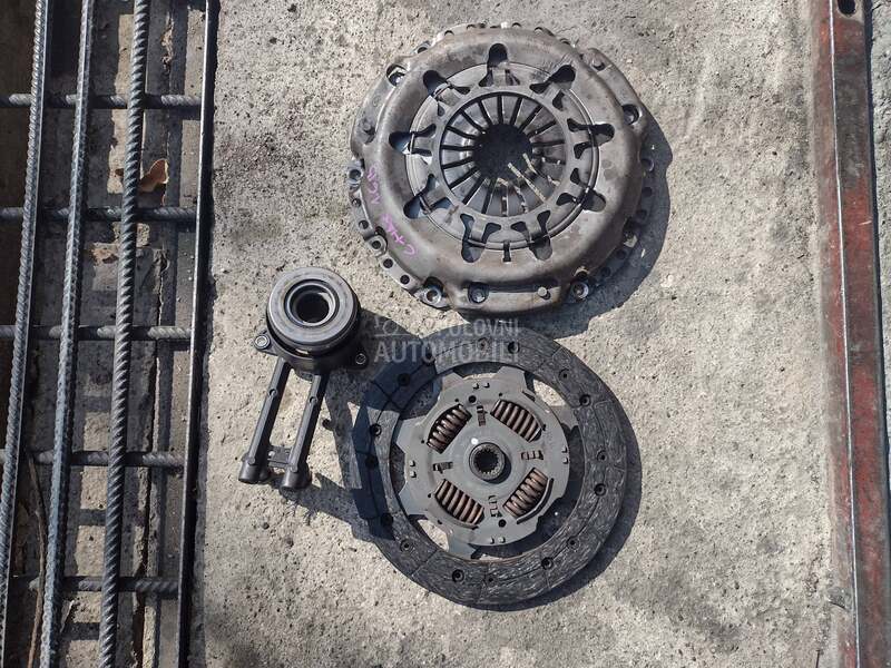 set kvacila 1.6benzin za Ford C-Max od 2005. do 2007. god.